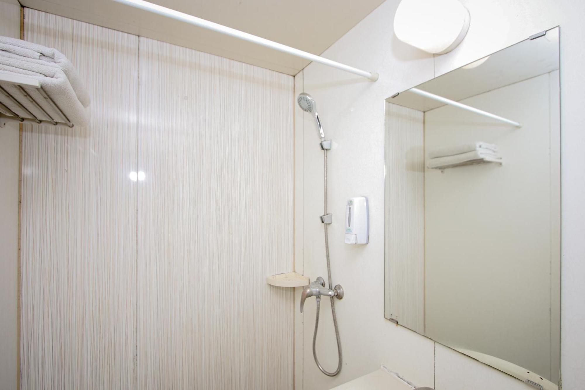 Zodiak Asia Afrika By Kagum Hotels Bandung Exterior photo