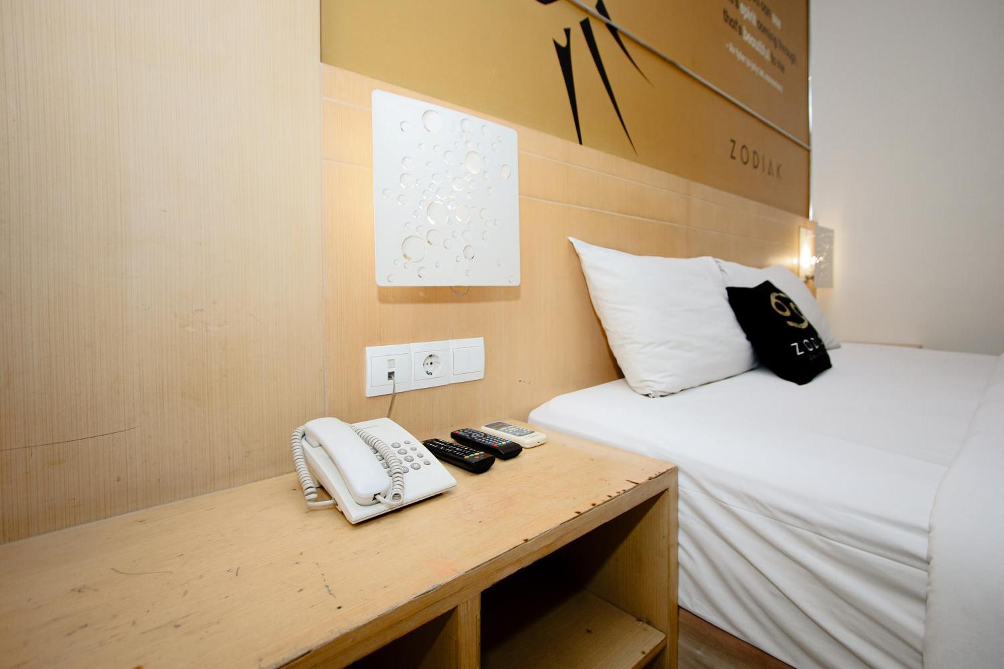 Zodiak Asia Afrika By Kagum Hotels Bandung Exterior photo